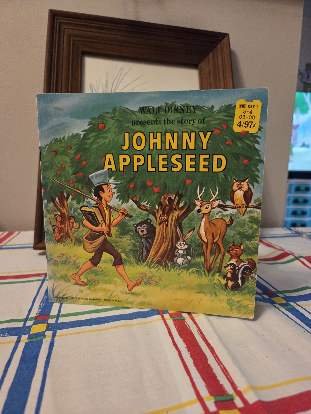 1969 vintage Walt Disney picture book of Johnny Appleseed great condition